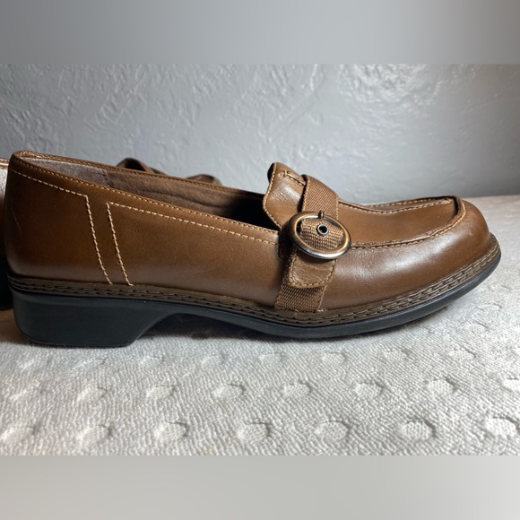 Clarks Womens Brown Leather Slip On Loafers With nylon Buckle Strap Shoes - Picture 1 of 16